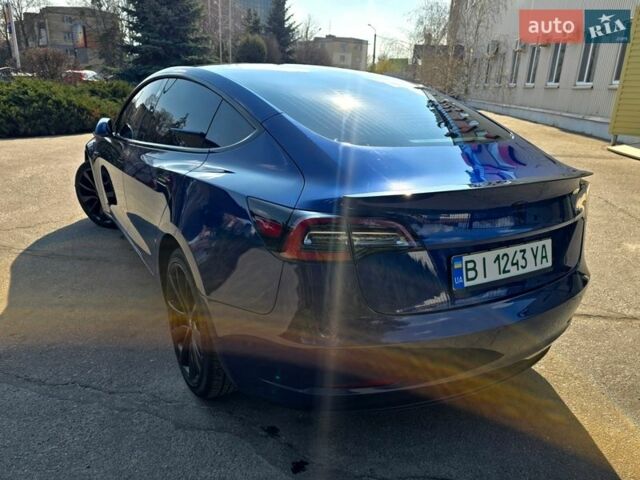 Синій Тесла Модель 3, об'ємом двигуна 0 л та пробігом 76 тис. км за 16700 $, фото 16 на Automoto.ua