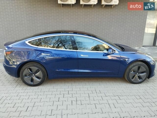 Синий Тесла Модель 3, объемом двигателя 0 л и пробегом 124 тыс. км за 14800 $, фото 3 на Automoto.ua