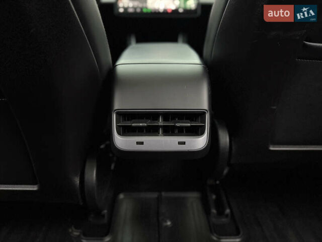 Синий Тесла Модель 3, объемом двигателя 0 л и пробегом 114 тыс. км за 19500 $, фото 22 на Automoto.ua