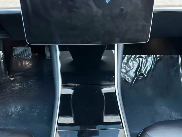 Синий Тесла Модель 3, объемом двигателя 0 л и пробегом 36 тыс. км за 6900 $, фото 11 на Automoto.ua