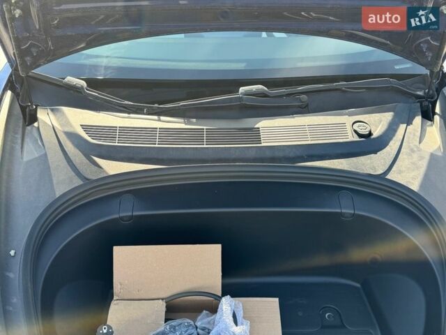 Синий Тесла Модель 3, объемом двигателя 0 л и пробегом 63 тыс. км за 16900 $, фото 10 на Automoto.ua