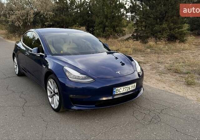 Синій Тесла Модель 3, об'ємом двигуна 0 л та пробігом 92 тис. км за 16500 $, фото 11 на Automoto.ua