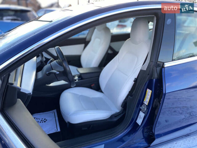 Синий Тесла Модель 3, объемом двигателя 0 л и пробегом 155 тыс. км за 17800 $, фото 44 на Automoto.ua