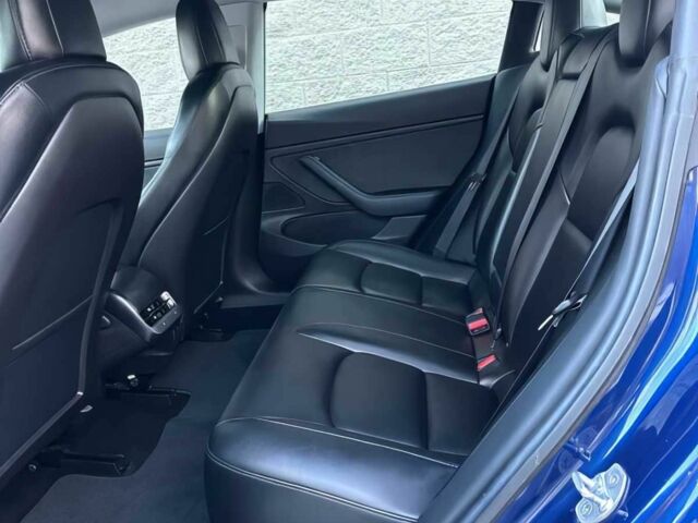 Синий Тесла Модель 3, объемом двигателя 0 л и пробегом 36 тыс. км за 6900 $, фото 12 на Automoto.ua