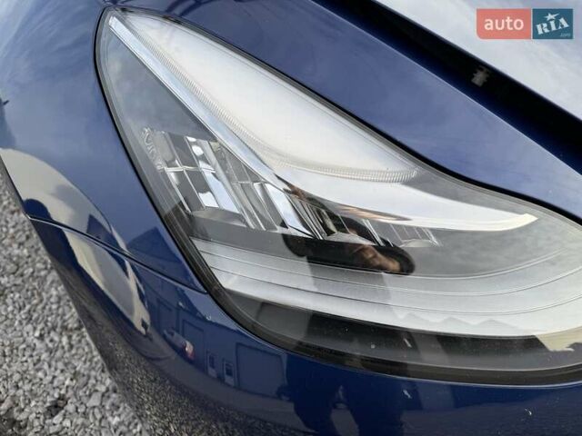 Синій Тесла Модель 3, об'ємом двигуна 0 л та пробігом 149 тис. км за 12899 $, фото 12 на Automoto.ua