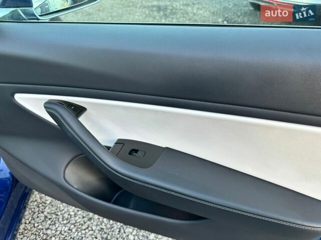 Синий Тесла Модель 3, объемом двигателя 0 л и пробегом 155 тыс. км за 17800 $, фото 53 на Automoto.ua