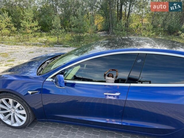Синій Тесла Модель 3, об'ємом двигуна 0 л та пробігом 90 тис. км за 16000 $, фото 4 на Automoto.ua