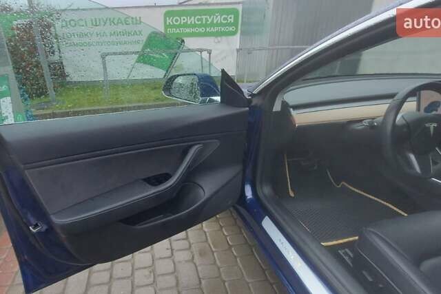 Синий Тесла Модель 3, объемом двигателя 0 л и пробегом 62 тыс. км за 20000 $, фото 9 на Automoto.ua