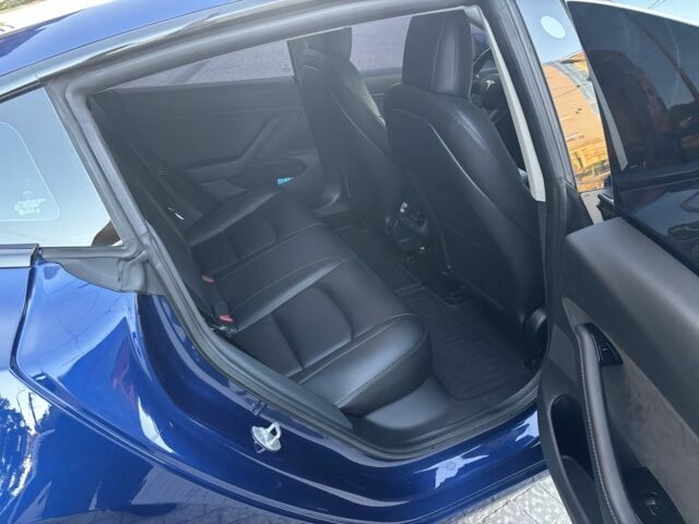 Синий Тесла Модель 3, объемом двигателя 0 л и пробегом 118 тыс. км за 16000 $, фото 12 на Automoto.ua