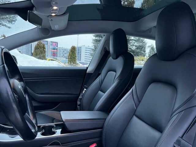 Синій Тесла Модель 3, об'ємом двигуна 0 л та пробігом 151 тис. км за 17850 $, фото 8 на Automoto.ua