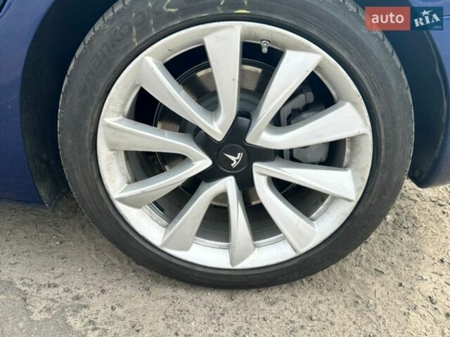 Синій Тесла Модель 3, об'ємом двигуна 0 л та пробігом 135 тис. км за 15500 $, фото 9 на Automoto.ua