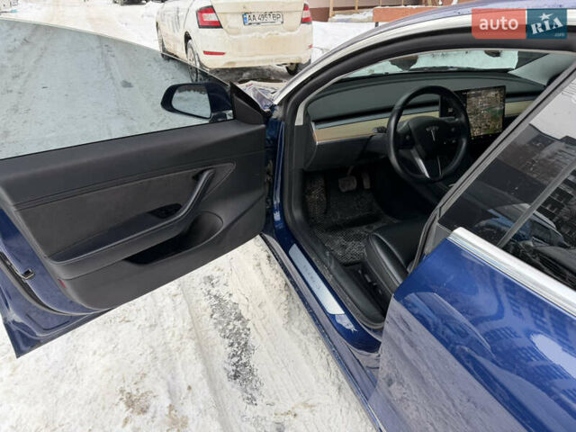 Синий Тесла Модель 3, объемом двигателя 0 л и пробегом 121 тыс. км за 19800 $, фото 2 на Automoto.ua