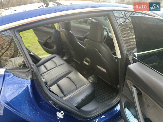 Синий Тесла Модель 3, объемом двигателя 0 л и пробегом 120 тыс. км за 17450 $, фото 6 на Automoto.ua