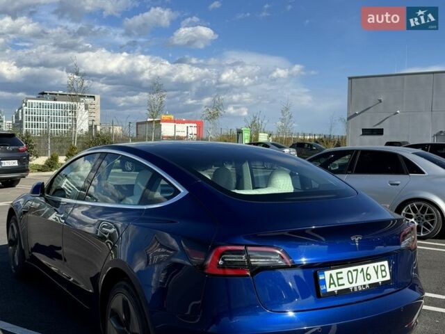 Синий Тесла Модель 3, объемом двигателя 0 л и пробегом 63 тыс. км за 16900 $, фото 7 на Automoto.ua
