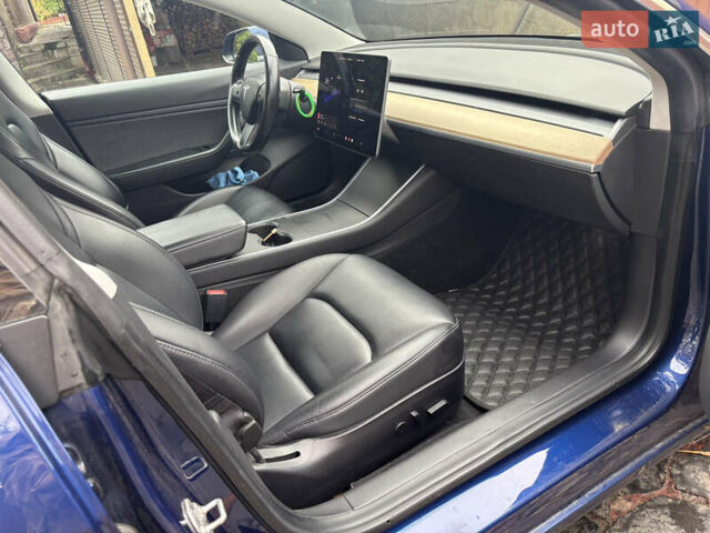 Синій Тесла Модель 3, об'ємом двигуна 0 л та пробігом 187 тис. км за 17000 $, фото 10 на Automoto.ua