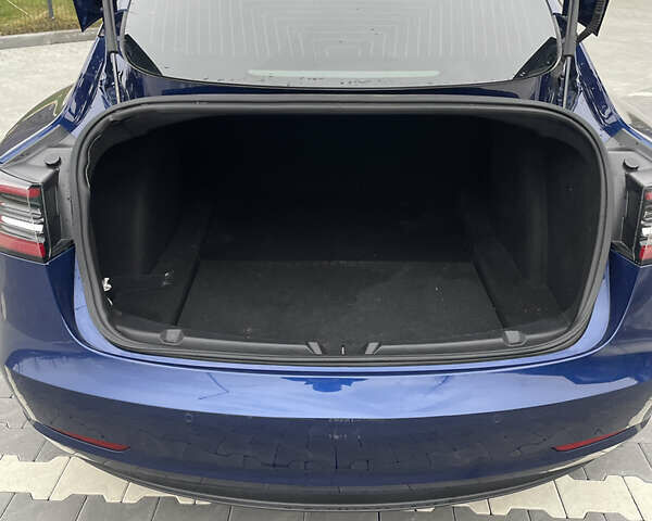 Синій Тесла Модель 3, об'ємом двигуна 0 л та пробігом 62 тис. км за 19200 $, фото 6 на Automoto.ua