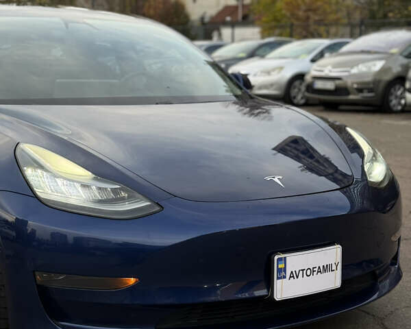Синій Тесла Модель 3, об'ємом двигуна 0 л та пробігом 111 тис. км за 15000 $, фото 35 на Automoto.ua