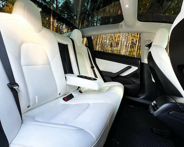 Синий Тесла Модель 3, объемом двигателя 0 л и пробегом 160 тыс. км за 16999 $, фото 18 на Automoto.ua