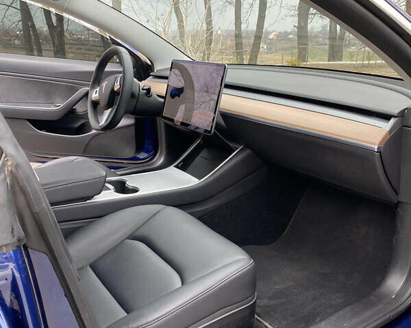 Синий Тесла Модель 3, объемом двигателя 0 л и пробегом 40 тыс. км за 35000 $, фото 21 на Automoto.ua