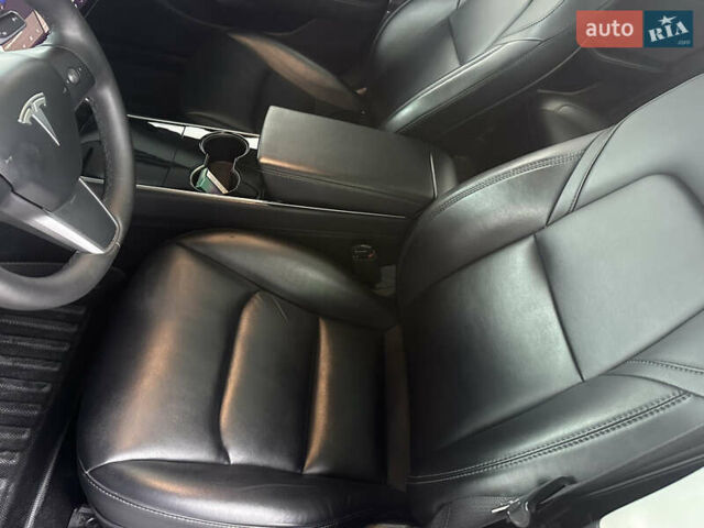 Синий Тесла Модель 3, объемом двигателя 0 л и пробегом 80 тыс. км за 16700 $, фото 46 на Automoto.ua