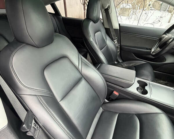 Синий Тесла Модель 3, объемом двигателя 0 л и пробегом 121 тыс. км за 19800 $, фото 12 на Automoto.ua