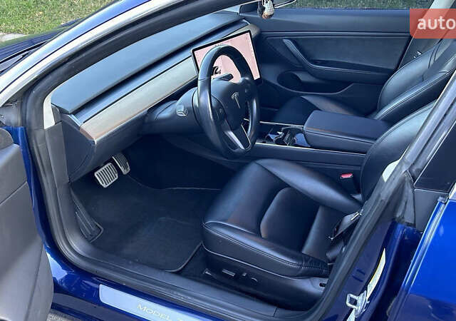 Тесла Модель 3 2019 в Киеве на Automoto.ua Синий Тесла Модель 3, объемом двигателя 0 л и пробегом 190 тыс. км за 18500 $, фото 20 на Automoto.ua