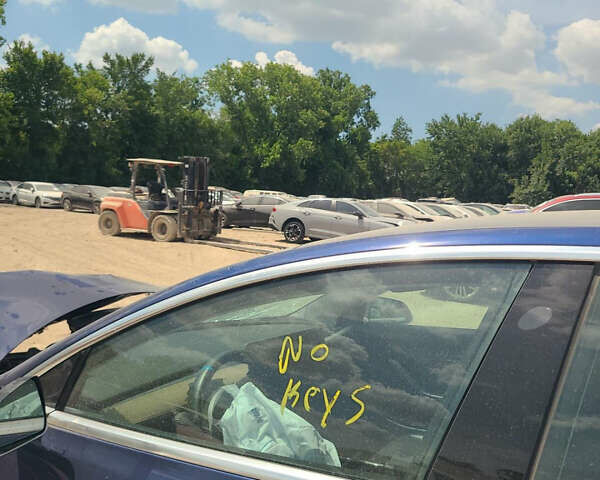 Синий Тесла Модель 3, объемом двигателя 0 л и пробегом 130 тыс. км за 13800 $, фото 4 на Automoto.ua