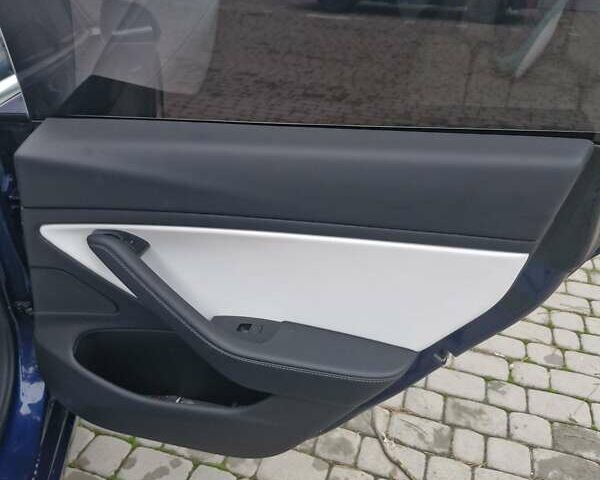 Синий Тесла Модель 3, объемом двигателя 0 л и пробегом 106 тыс. км за 18100 $, фото 14 на Automoto.ua