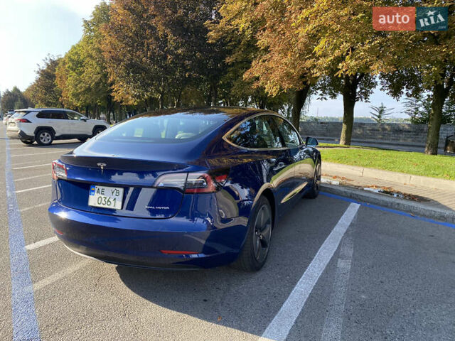 Тесла Модель 3 2019 в Днепре (Днепропетровске) на Automoto.ua Синий Тесла Модель 3, объемом двигателя 0 л и пробегом 95 тыс. км за 18300 $, фото 4 на Automoto.ua