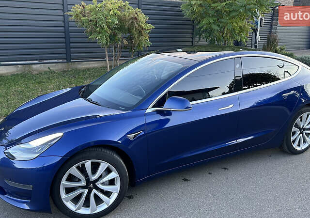 Тесла Модель 3 2019 в Киеве на Automoto.ua Синий Тесла Модель 3, объемом двигателя 0 л и пробегом 190 тыс. км за 18500 $, фото 4 на Automoto.ua