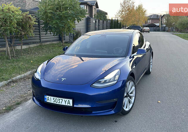 Тесла Модель 3 2019 в Киеве на Automoto.ua Синий Тесла Модель 3, объемом двигателя 0 л и пробегом 190 тыс. км за 18500 $, фото 1 на Automoto.ua