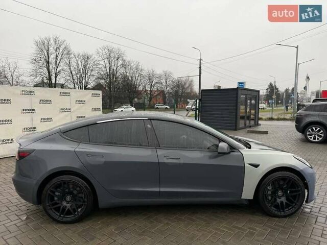 Синій Тесла Модель 3, об'ємом двигуна 0 л та пробігом 129 тис. км за 11700 $, фото 9 на Automoto.ua