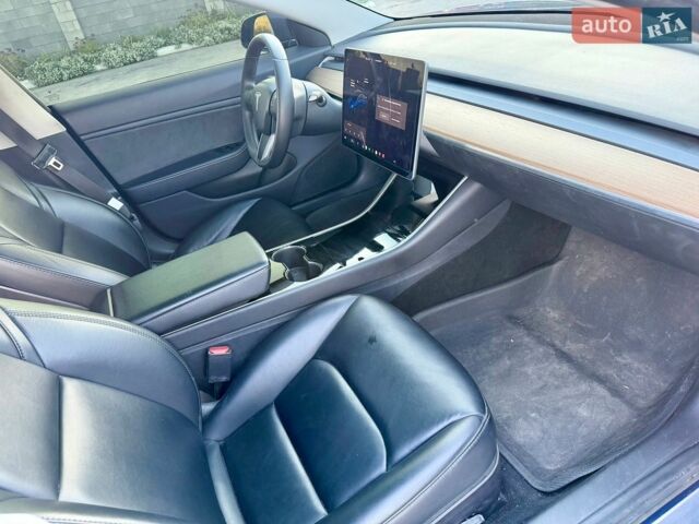Синий Тесла Модель 3, объемом двигателя 0 л и пробегом 128 тыс. км за 13500 $, фото 12 на Automoto.ua