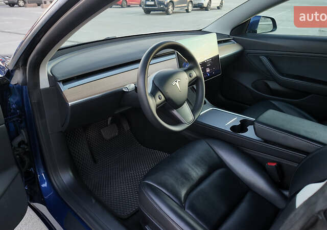 Синий Тесла Модель 3, объемом двигателя 0 л и пробегом 80 тыс. км за 23000 $, фото 9 на Automoto.ua