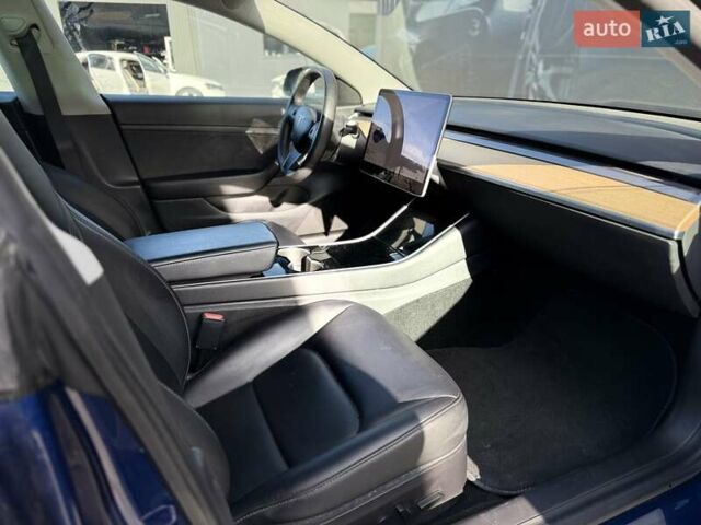Синий Тесла Модель 3, объемом двигателя 0 л и пробегом 55 тыс. км за 13900 $, фото 22 на Automoto.ua