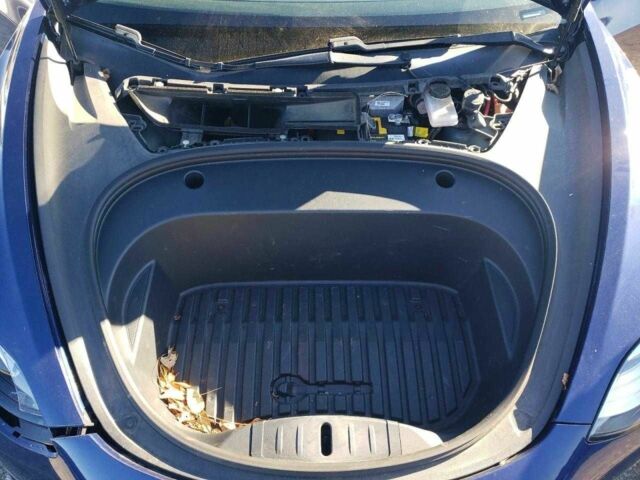 Синій Тесла Модель 3, об'ємом двигуна 0 л та пробігом 67 тис. км за 3900 $, фото 10 на Automoto.ua