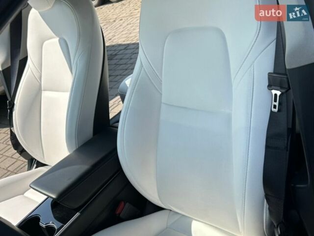 Синий Тесла Модель 3, объемом двигателя 0 л и пробегом 109 тыс. км за 18300 $, фото 13 на Automoto.ua