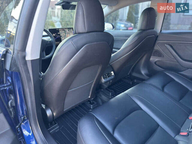 Синий Тесла Модель 3, объемом двигателя 0 л и пробегом 71 тыс. км за 17500 $, фото 93 на Automoto.ua