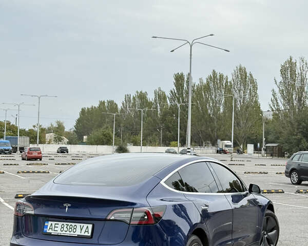 Тесла Модель 3 2020 в Днепре (Днепропетровске) на Automoto.ua Синий Тесла Модель 3, объемом двигателя 0 л и пробегом 140 тыс. км за 14900 $, фото 7 на Automoto.ua