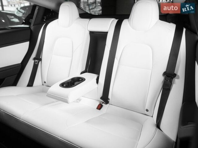 Синій Тесла Модель 3, об'ємом двигуна 0 л та пробігом 31 тис. км за 24900 $, фото 56 на Automoto.ua