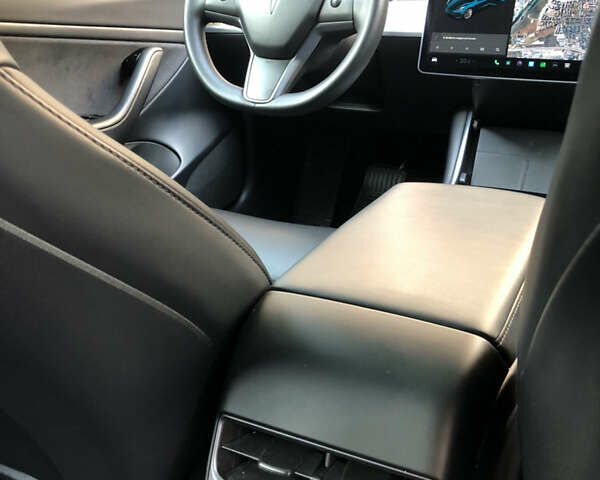 Синій Тесла Модель 3, об'ємом двигуна 0 л та пробігом 92 тис. км за 19999 $, фото 7 на Automoto.ua