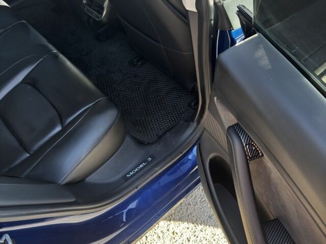 Тесла Модель 3 2020 у Кам'янське (Дніпродзержинськ) на Automoto.ua Синій Тесла Модель 3, об'ємом двигуна 0 л та пробігом 82 тис. км за 20000 $, фото 13 на Automoto.ua