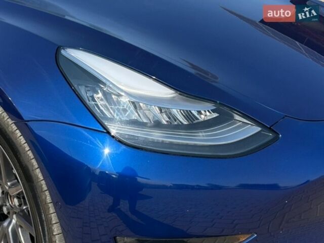 Синий Тесла Модель 3, объемом двигателя 0 л и пробегом 109 тыс. км за 18300 $, фото 7 на Automoto.ua