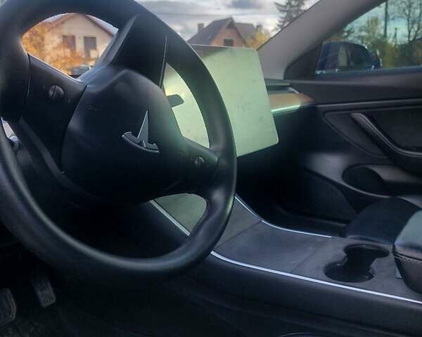 Тесла Модель 3 2020 у Львові на Automoto.ua Синій Тесла Модель 3, об'ємом двигуна 0 л та пробігом 95 тис. км за 17800 $, фото 18 на Automoto.ua