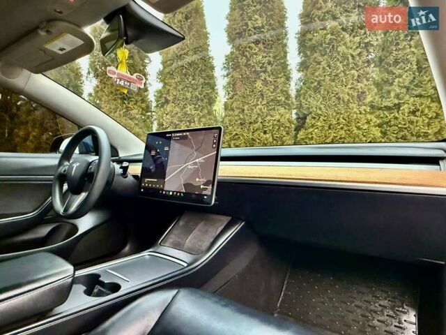 Синій Тесла Модель 3, об'ємом двигуна 0 л та пробігом 135 тис. км за 15800 $, фото 51 на Automoto.ua