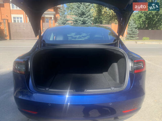 Синий Тесла Модель 3, объемом двигателя 0 л и пробегом 101 тыс. км за 20900 $, фото 12 на Automoto.ua
