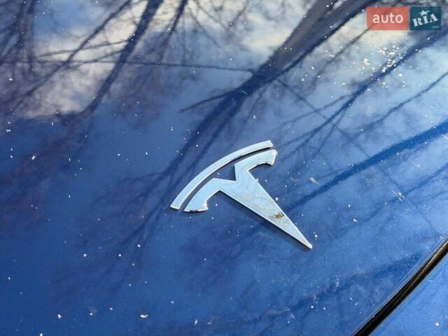 Синий Тесла Модель 3, объемом двигателя 0 л и пробегом 67 тыс. км за 22000 $, фото 4 на Automoto.ua