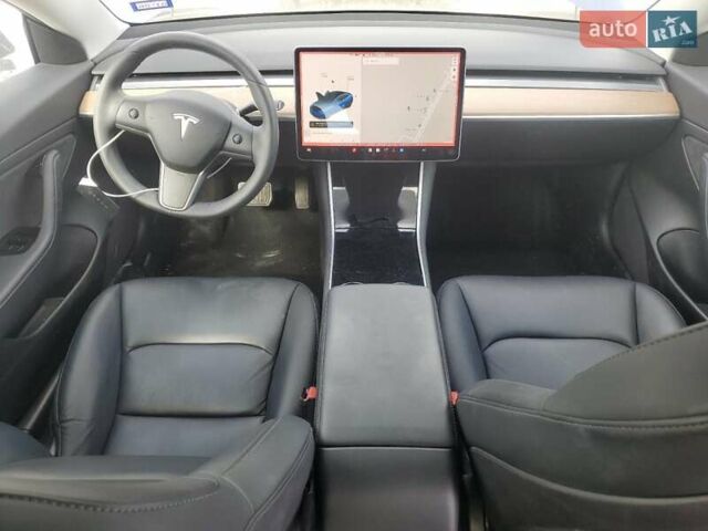 Синій Тесла Модель 3, об'ємом двигуна 0 л та пробігом 75 тис. км за 3000 $, фото 7 на Automoto.ua