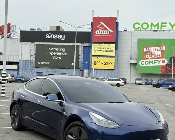 Тесла Модель 3 2020 в Днепре (Днепропетровске) на Automoto.ua Синий Тесла Модель 3, объемом двигателя 0 л и пробегом 140 тыс. км за 14900 $, фото 4 на Automoto.ua