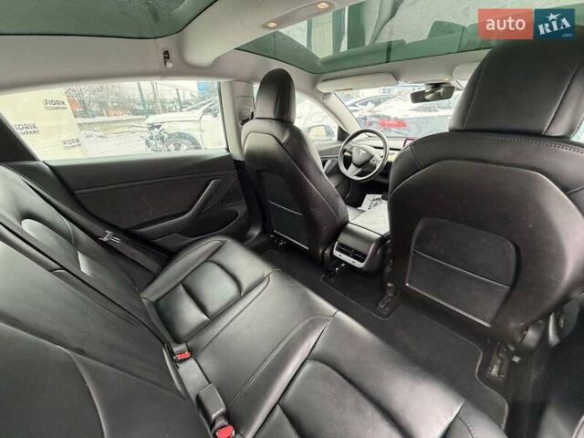 Синий Тесла Модель 3, объемом двигателя 0 л и пробегом 270 тыс. км за 12600 $, фото 12 на Automoto.ua